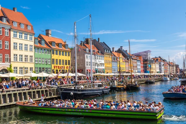 Berömda stadsdelen Nyhavn — Stockfoto