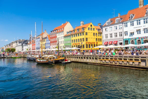 Famoso distrito de Nyhavn — Fotografia de Stock