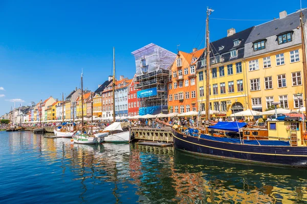 Beroemde Nyhavn district — Stockfoto