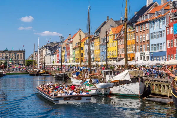 Berömda stadsdelen Nyhavn — Stockfoto