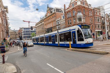Amsterdam'ın modern tramvay