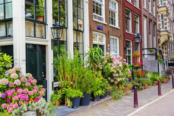 Bela casa em Amsterdã — Fotografia de Stock