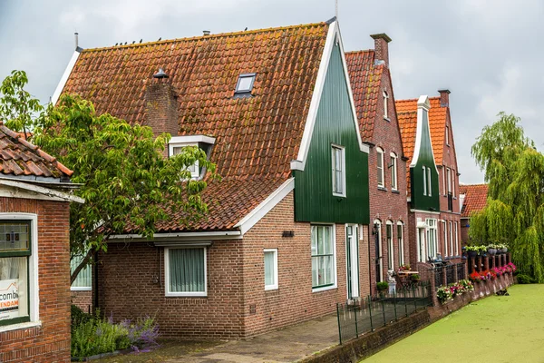 Tradisjonelle hus i Holland – stockfoto