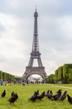 Paris 'teki Eyfel Kulesi