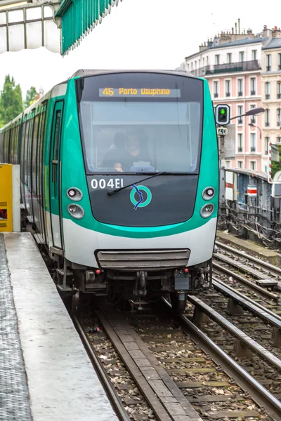 Paris Metro station — Stock Photo, Image