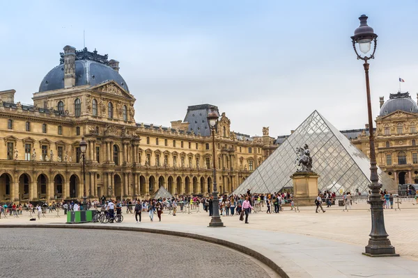 The Louvre museum — Stock Photo, Image