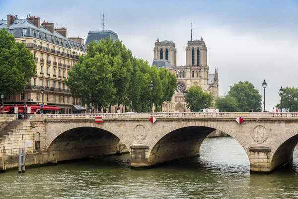 Szajna és a Notre-Dame — Stock Fotó