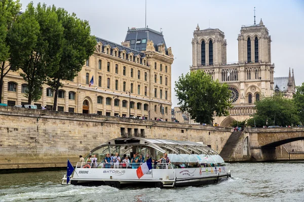 Senna e Notre Dame — Foto Stock