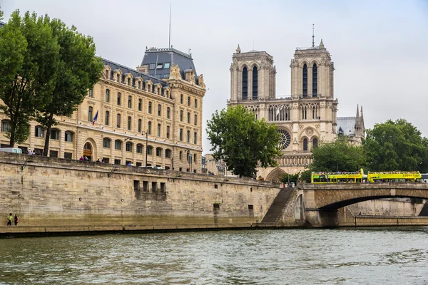 Seine and Notre Dame — Stock Photo, Image