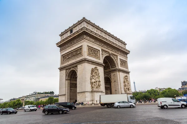 Arco del Triunfo en París — Foto de Stock