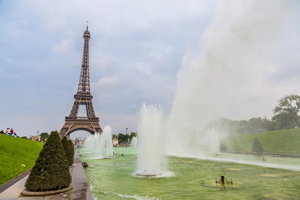 Eiffel tower in Paris — Stock Photo, Image