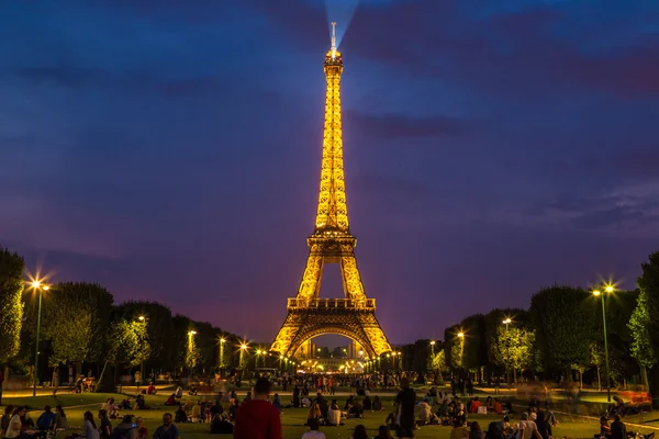 Tour Eiffel à proximité — Photo
