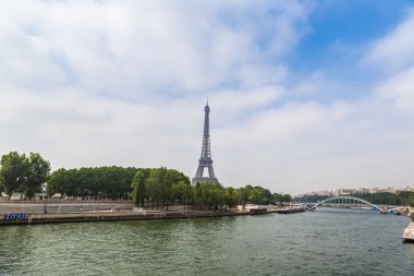 Seine ve Eyfel Kulesi