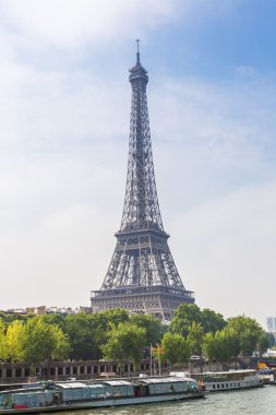 Seine ve Eyfel Kulesi