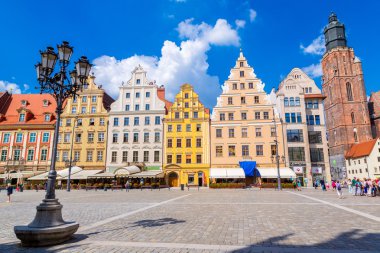 Şehir Merkezi ve Market Square