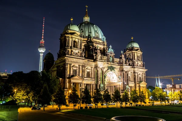 Berliner Dom en Berlín —  Fotos de Stock