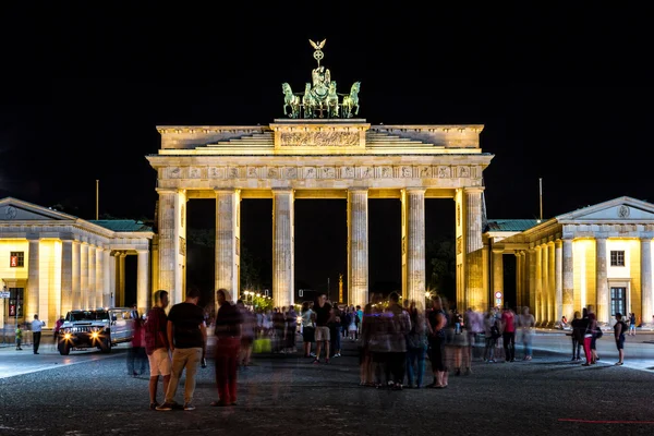 Puerta de Brandenburgo por la noche — Foto de Stock