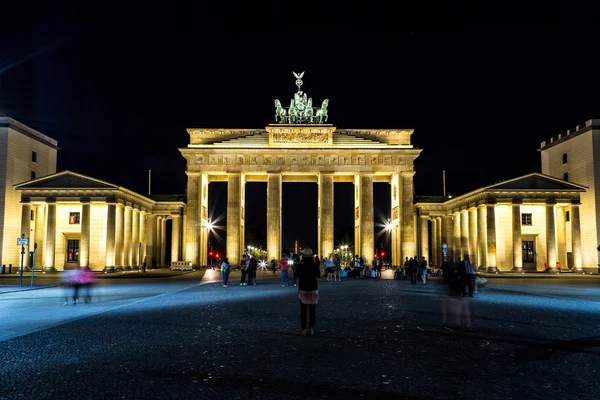 Brandenburg gate at night — Stock Photo, Image