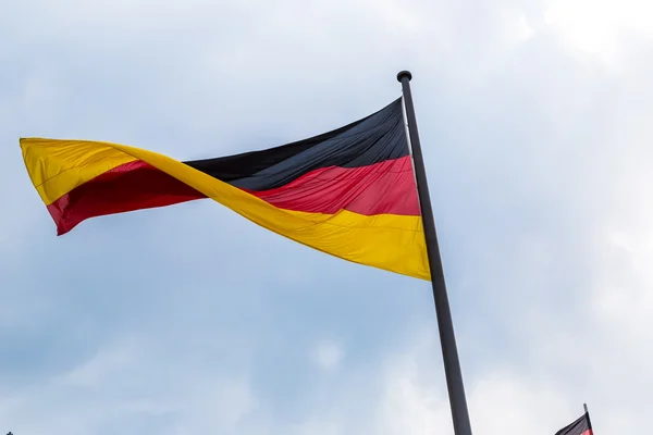 Bandera de Alemania ondeando con viento — Foto de Stock