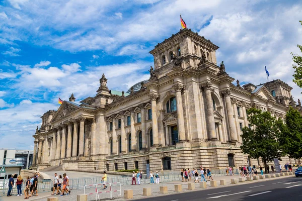 Berlin 'deki Reichstag binası — Stok fotoğraf