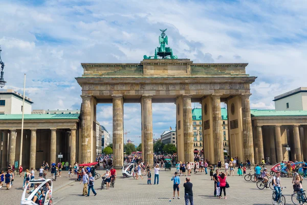 Brandenburg Gate in Berlin — Stock Photo, Image