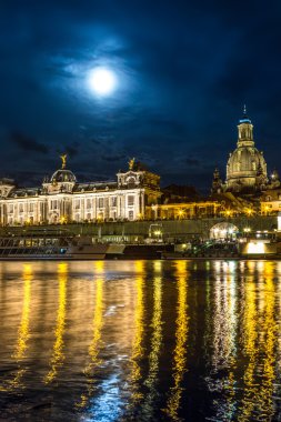 Dresden görünümünü geceleri