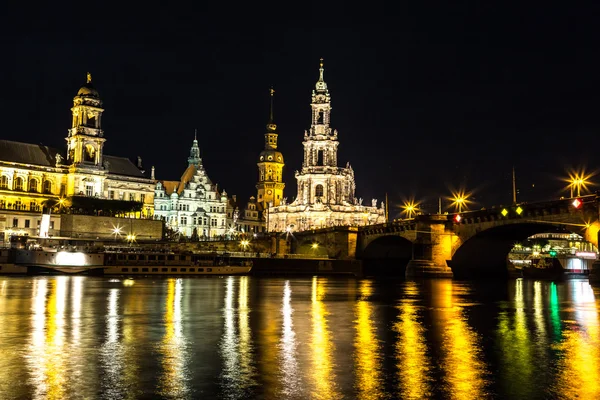 Dresden görünümünü geceleri — Stok fotoğraf