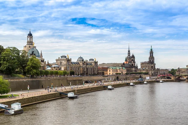 Panorama op Dresden — Stockfoto