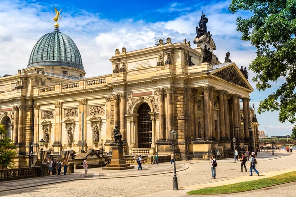 Дрезденская академия изящных искусств — стоковое фото