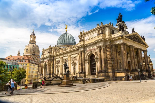 Dresden kunstakademi – stockfoto
