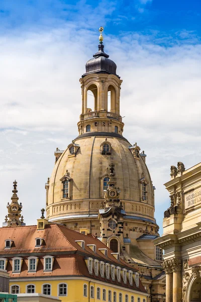 Dresden en Frauenkirche kerk — Stockfoto