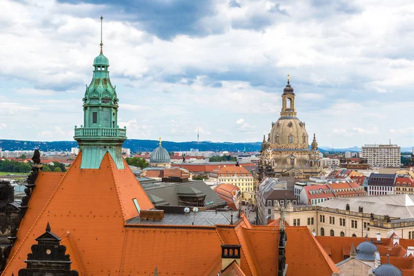 Igreja de dresden e frauenkirche — Fotografia de Stock