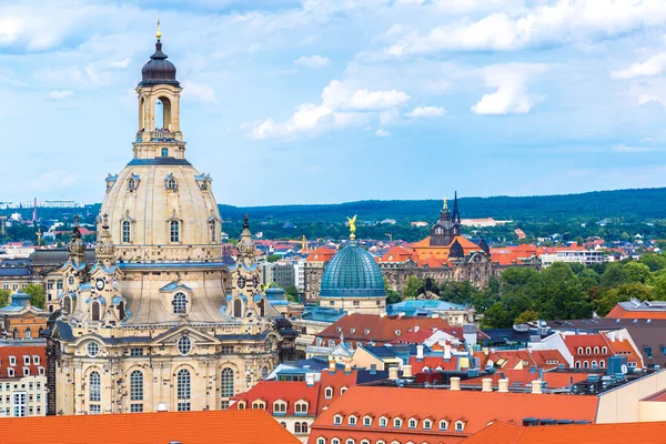 Drezda és a Frauenkirche-templom — Stock Fotó