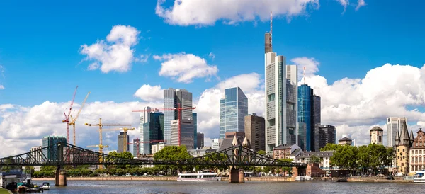 Finanční čtvrť ve Frankfurtu — Stock fotografie