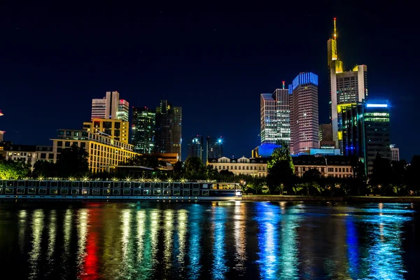Frankfurt am Main bei Sonnenuntergang — Stockfoto