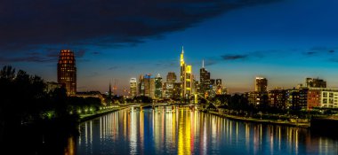 Gün batımında Frankfurt am Main