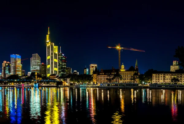 Frankfurt am main 's nachts — Stockfoto