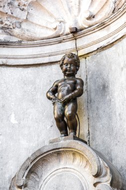 Manneken Pis heykeli