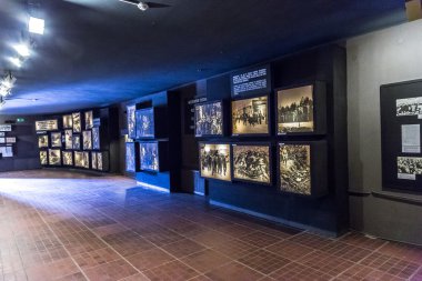 Auschwitz toplama kampı.