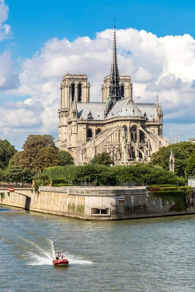 Sena e Notre Dame de Paris — Fotografia de Stock