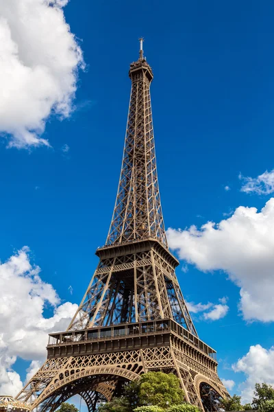 Eiffel tower  in Paris — Stock Photo, Image