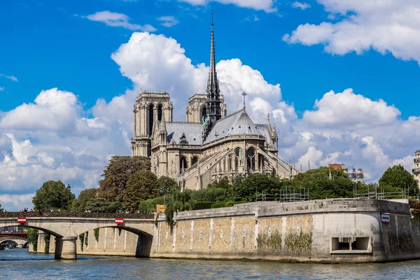 Senna e Notre Dame de Paris — Foto Stock