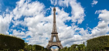 Paris 'teki Eyfel Kulesi