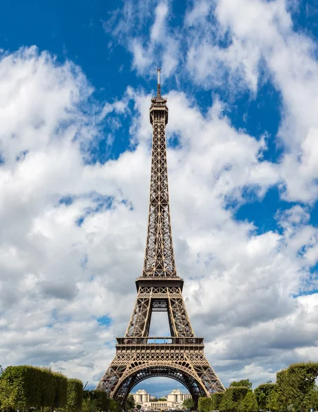 Torre Eiffel en París — Foto de Stock