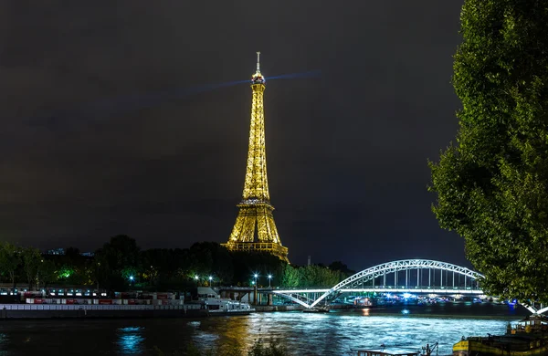 Eiffel-torony naplementekor — Stock Fotó