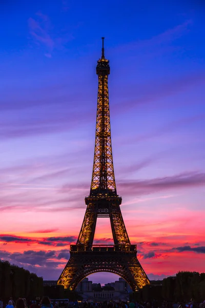 Torre Eiffel al atardecer — Foto de Stock