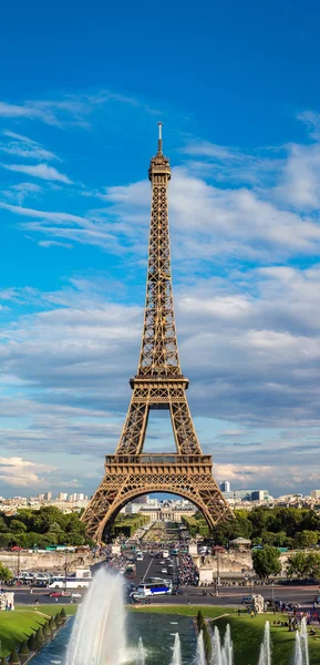 Eiffel tower in Paris — Stock Photo, Image