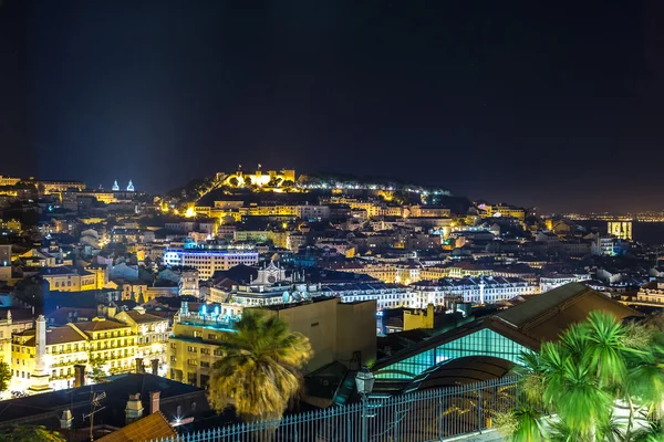 Utsikt över Lissabon vid nigth — Stockfoto