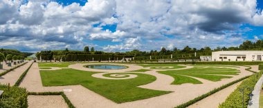 Versailles Sarayı bahçeleri