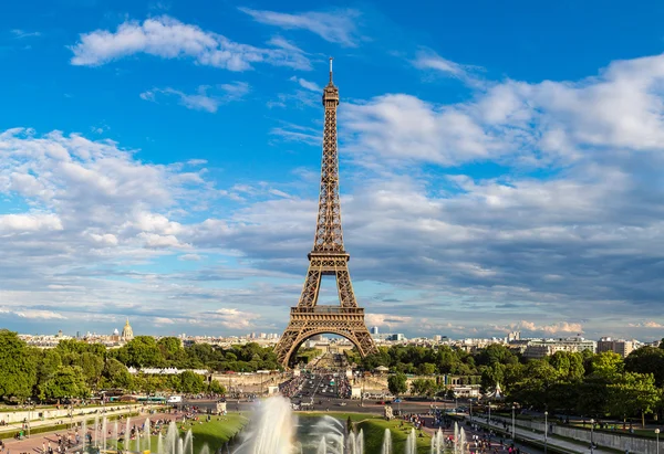 Eiffeltornet i Paris — Stockfoto